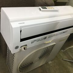 TOSHIBAルームエアコン　２０２１年　２．２KW（６～９畳）...