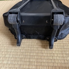 ソフトキャリーケース　粗大ゴミ申し込みました。欲しい方はお急ぎください。受渡場所変更。見てからやめてもokの画像