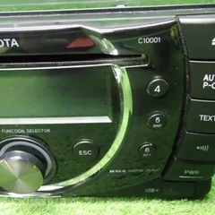 トヨタ　純正　OP-W60　08600-00J10　純正オーディオ　CD　USB　AUX　220926009の画像