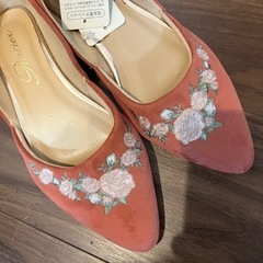 パンプス コーラル Lサイズ 新品未使用品 の画像