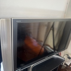 液晶テレビ