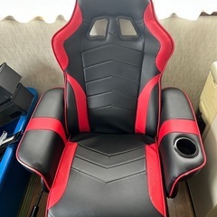 ゲーミングチェア　黒赤