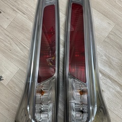 セレナ HFC26 テールランプ左右セット　　　　　　　　　　　...