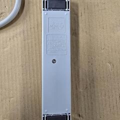【事務所等延長コード❗❗電源タップ 3P 4個口 マグネット付 固定用フック穴付き 業務用 3m】の画像
