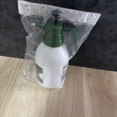 蓄圧式ガーデンスプレー（2L）の画像