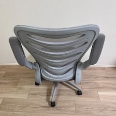 COMHOMA チェア　昇降機能付きの画像