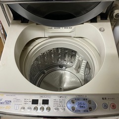 たんす　バスタブ　電子レンジ　石油ストーブ　エアコンなどなど　　
