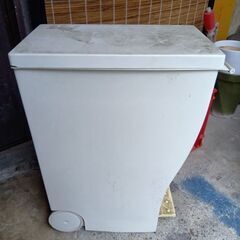 kcud のゴミ箱33 Lの画像