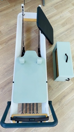 Balanced Body Allegro2 reformerピラティスリフォーマー