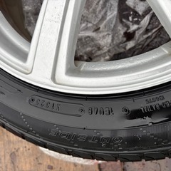 タイヤホイール付きの画像