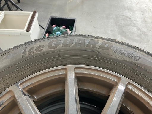 スタッドレス　185/70R14