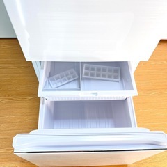 【美品】ハイアール3枚ドア冷蔵庫 335L 2022年製の画像