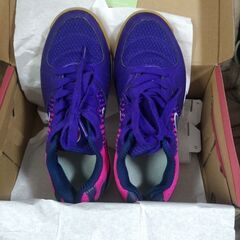 ☆★卓球シューズ　22.5㌢　中古★☆の画像