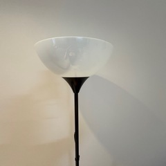 IKEA スタンドライトの画像