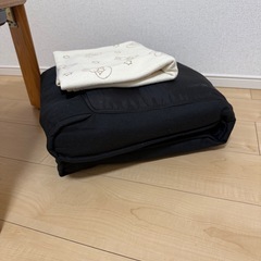 ミニテーブルと座椅子 の画像
