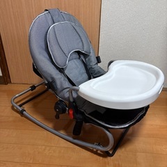 カトージ KATOJIバウンサー テーブル付き　※クリーニング済みの画像