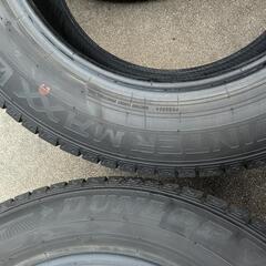 冬 195/65R15 ダンロップ 日本製【富山】プリウス ノア セレナ ステップワゴン インプレッサ 15インチ スタッドレスタイヤ 中古４本の画像