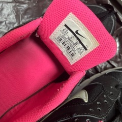 ②NIKE スニーカー　ピンク　ブラックの画像