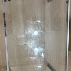 強化ガラス　テーブルの画像