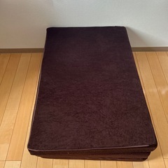 マットレス シングル三つ折り の画像