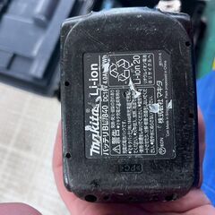 makita/マキタ 充電式インパクトドライバ TD148D バッテリー2点 18V 4.0Ah 充電器付きの画像