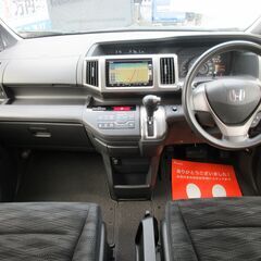 ホンダ　ステップワゴン　Ｇ　Ｅセレクション★1年保証★ロードサービス付　後期型　純正ＳＤナビ　ワンセグ　ＤＶＤ再生　バックカメラ　純正後席モニター　両側パワースライド　キーレス　アイドリングストップ　オートエアコン　ドアバイザーの画像