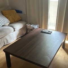 大きいテーブル、こたつ
