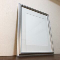 大型額縁シルバー枠　油絵・日本画・キャンバス・パネル用　815×700（710×590）mm　硝子表面　壁掛けインテリア銀枠の画像