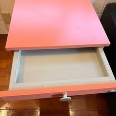 定価約50000円弱　fantoni製　スチールワゴンの画像