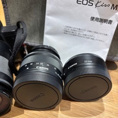 Canon 一眼レフカメラ（Kiss M）の画像