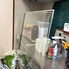 ガラス1枚板の画像