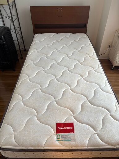 フランスベッド　シングル2台フレームとマットレスのセット　引き出し付き　値下げ可 フランスベッド シングル2台フレームとマットレスのセット 引き出し