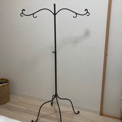ハンガーラック　　お洒落の画像