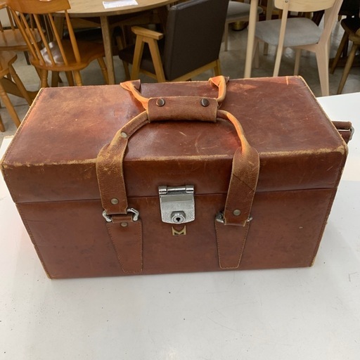 【ジモティー割引で最大15％OFF⭐️】 masumi 革製　トランク　昭和レトロ　ショルダー