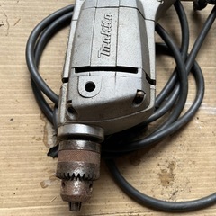 マキタ電気ドリルの画像