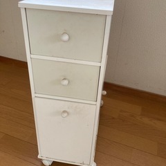 ドレッサーワゴン