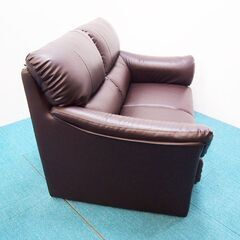 オーソドックスタイプな2Pソファ 幅130 奥行80 高さ84cm FA35の画像