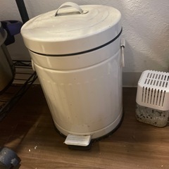 ゴミ箱