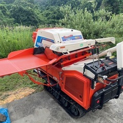予定者決まりました　実働品です　クボタ・ハーベスタ RH750-DS  運搬車にもなります　ディーゼルエンジン　農作業や林業等に　取扱説明書付き　クローラ　キャタピラの画像