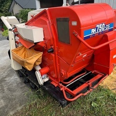 予定者決まりました　実働品です　クボタ・ハーベスタ RH750-DS  運搬車にもなります　ディーゼルエンジン　農作業や林業等に　取扱説明書付き　クローラ　キャタピラの画像