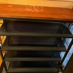 靴起きなどに 木製天板スチール棚　の画像
