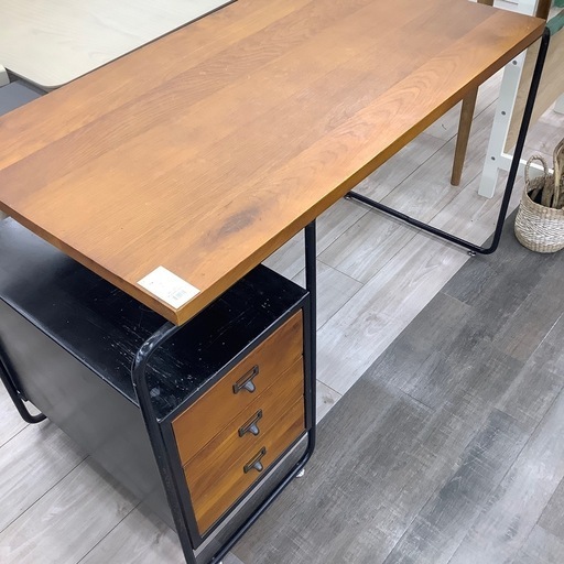 袖机付きデスクのご紹介！（トレファク寝屋川）