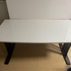 ダイニングテーブル