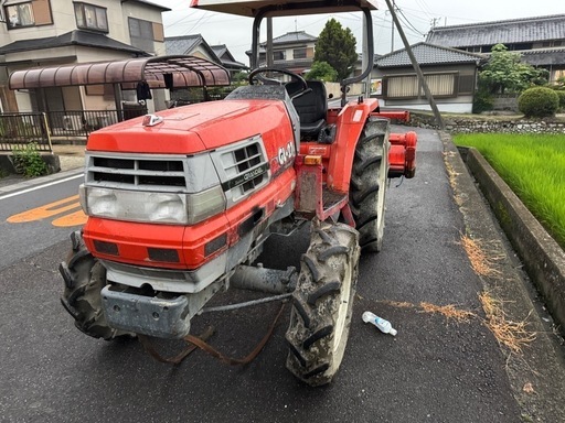 期間限定‼️完売ありがとうございましたクボタトラクターGL27キャノピー付ロータリー1600