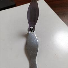 ボウリングのピン型爪切りの画像