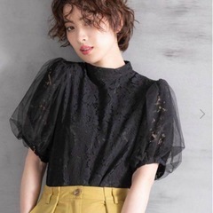 【新品タグ付】fifth レース　パフスリーブ トップス 黒　フィフス