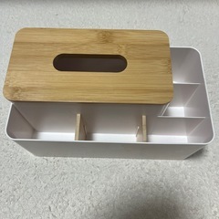収納付きティッシュボックス　紙のボックスティッシュは収納不可の画像
