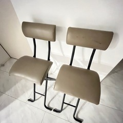 折りたたみ可能椅子2個セットの画像