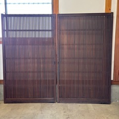 千本格子戸　2枚組　建具　引き戸　