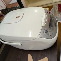 炊飯器　タイガーマイコン炊飯ジャー　JBG-B100　炊飯容量1...